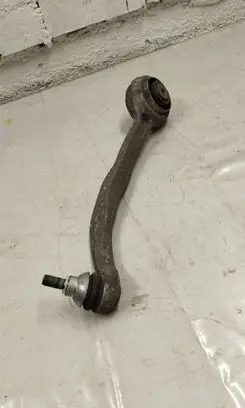 Mercedes-Benz S W222 Front lower control arm/wishbone A22220