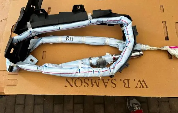 Lexus RX 450H Roof airbag