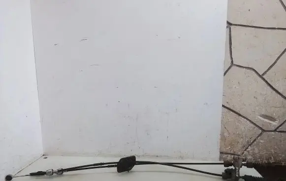 Nissan Micra Gear shift cable linkage