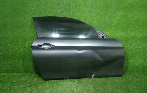 Porsche Macan (95B) Sliding door window/glass BMWM4