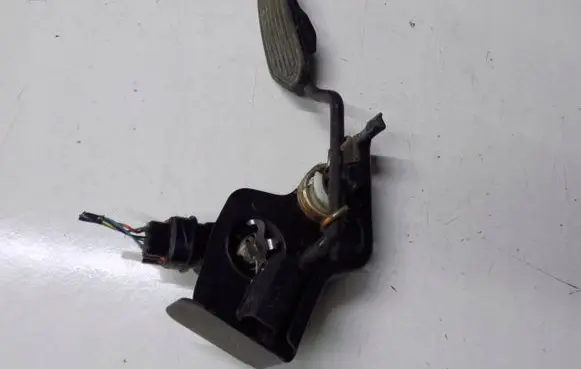 Toyota Corolla Verso AR10 Accelerator throttle pedal 83274289332