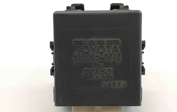 Toyota Avensis T270 Other devices 8597020020