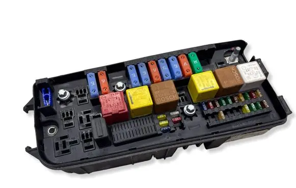 Opel Signum Fuse module 13144710