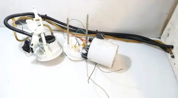 BMW 1 E81 E87 Mechanical fuel pump 