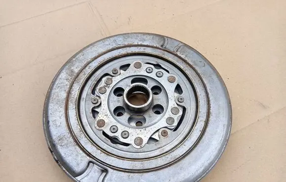 Volkswagen PASSAT B8 Flywheel 04E105266P
