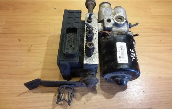Ford Galaxy ABS Pump 7M0907379