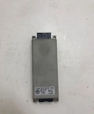 Volkswagen Golf V Phone control unit/module 1K0035729B