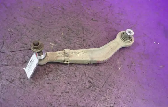 Rear control arm