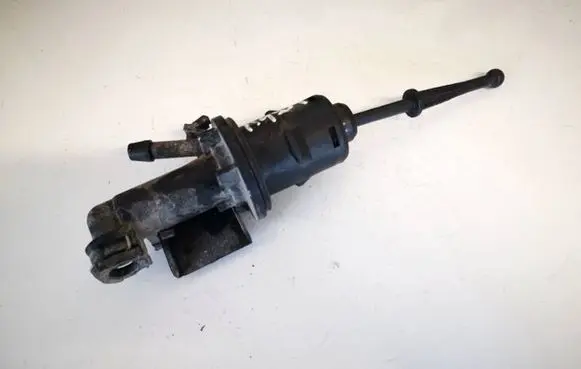 Skoda Yeti (5L) Clutch master cylinder 1k0721388t