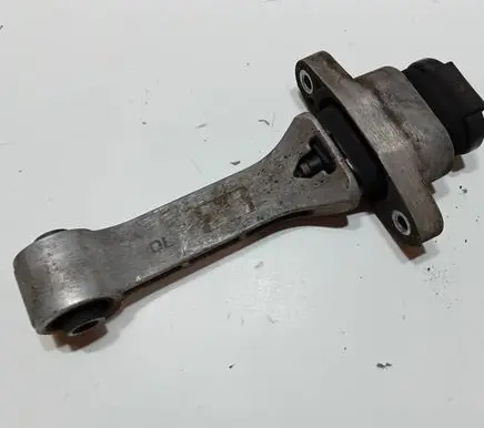 KIA Sportage Engine mount bracket