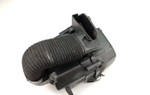 KIA Venga Air filter box 281101P200