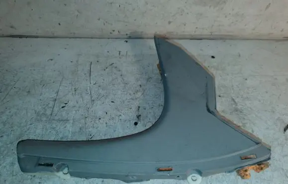BMW 5 E60 E61 (C) pillar trim 7027091
