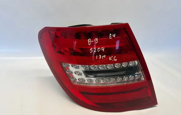 Mercedes-Benz C W204 Rear/tail lights A2048204664 20130830T33