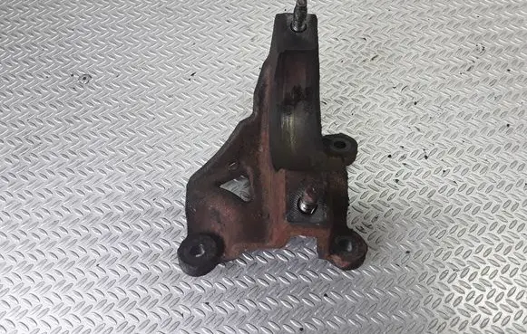 Ford Focus Driveshaft support bearing bracket 4M513K305BC