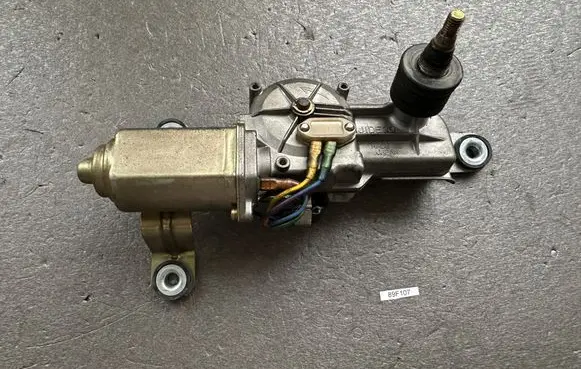 Nissan Patrol Y60 Rear window wiper motor 2870005J00