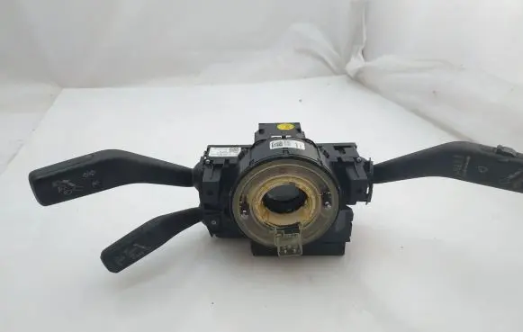 Volkswagen PASSAT B6 Indicator stalk