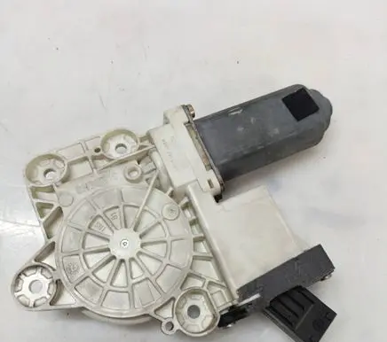 Opel Vectra C Rear door window regulator motor 106365104 05T14640 7746003601