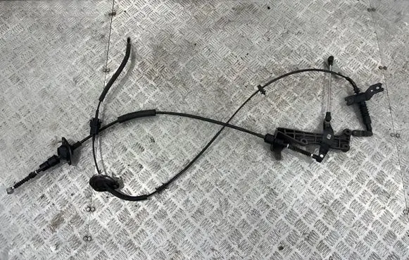 Jeep Wrangler Gear shift cable linkage 68281541AB