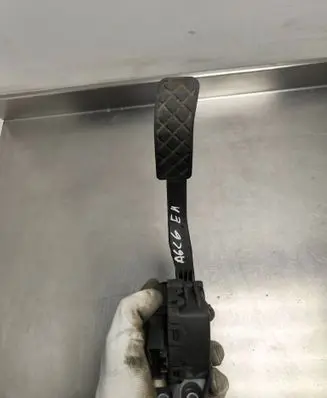 Audi A6 S6 C6 4F Accelerator throttle pedal 6PV00898407