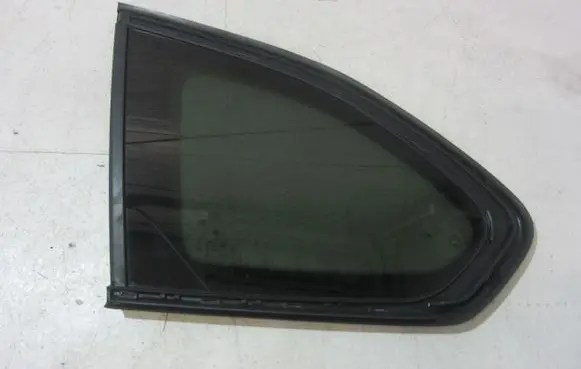 BMW X1 F48 F49 Rear side window 51377406871