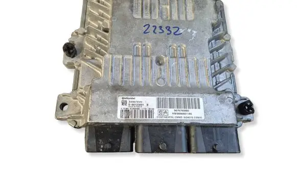 Citroen C4 I Engine control unit/module 9676760880 9666681180 S180123001E