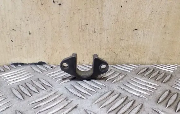 BMW X5 E53 Fuel Injector clamp holder