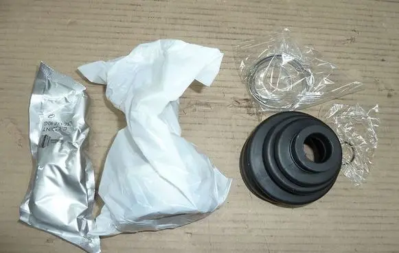 Mazda Tribute Driveshaft outer CV joint N2823134