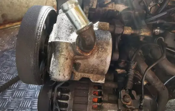 Citroen Xsara Power steering pump 9632335380 26071210