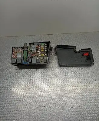Ford Focus Fuse module 3M5T14A067BC 518804109