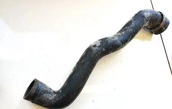 Mercedes-Benz E W210 Engine coolant pipe/hose