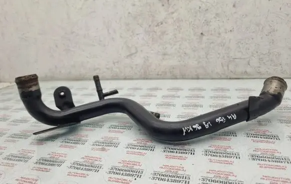 Audi A4 S4 B6 8E 8H Engine coolant pipe/hose 038121071F