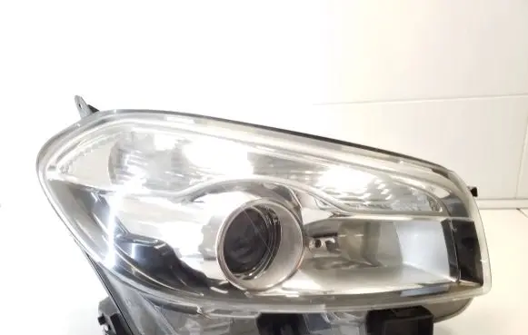 Nissan Qashqai Headlight/headlamp 26010BR60A 5DV00961000