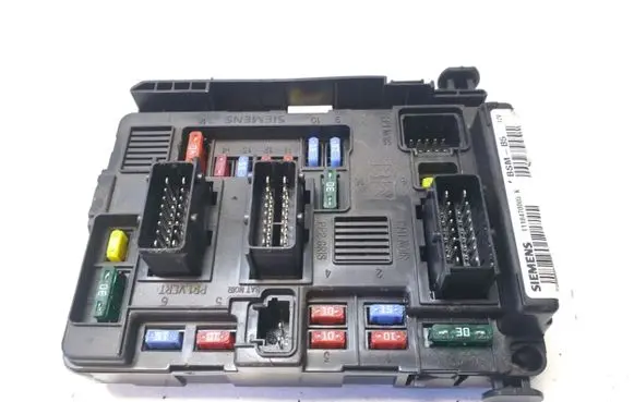 Peugeot Partner Fuse module