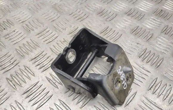 Citroen C5 Front door lower hinge 