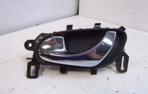 Nissan Qashqai Front door interior handle 80671-4EA