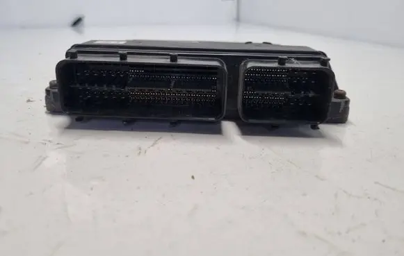 Lexus IS 220D-250-350 Engine control unit/module 8966153700 1758007704