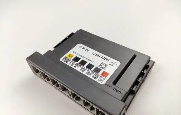 Opel Astra J Comfort/convenience module 13583956
