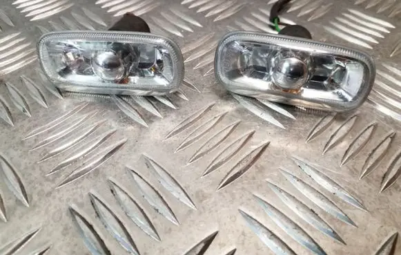 Audi A4 S4 B6 8E 8H Front fender indicator light 8E0949127