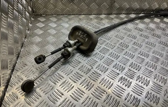 Suzuki Grand Vitara I Gear shift cable linkage