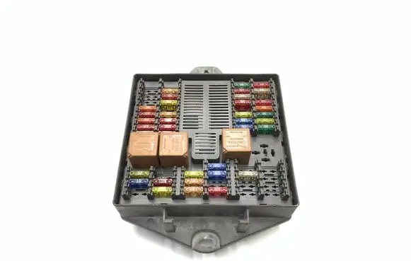 Jaguar XJ X350 Fuse module 2W9314N023BC