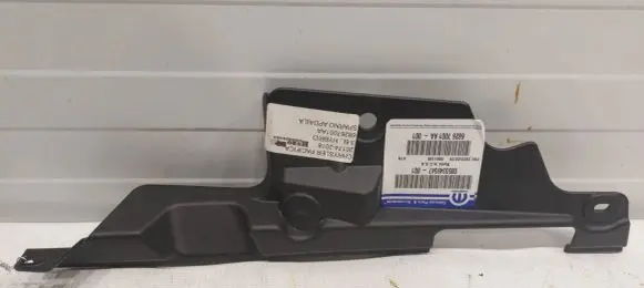 Chrysler Pacifica Fender trim (molding) 68267001AA