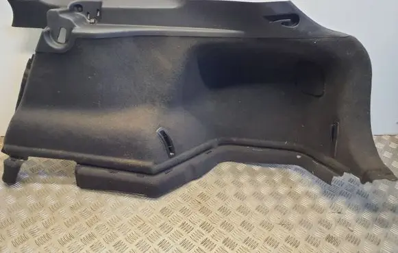 Toyota Avensis T270 Trunk/boot lower side trim panel 6473005071