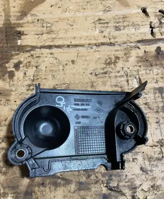 Renault Clio III Timing belt guard (cover) 8200559015