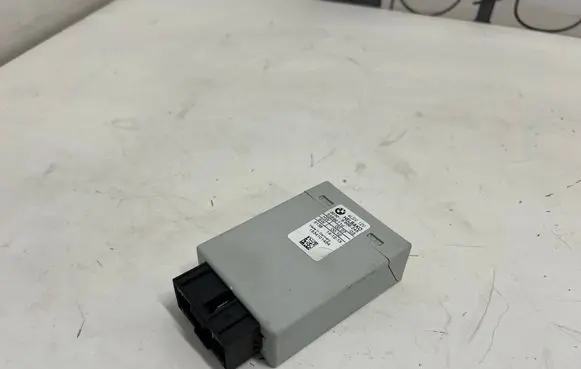 BMW X5 F15 Steering rack control module 6865245