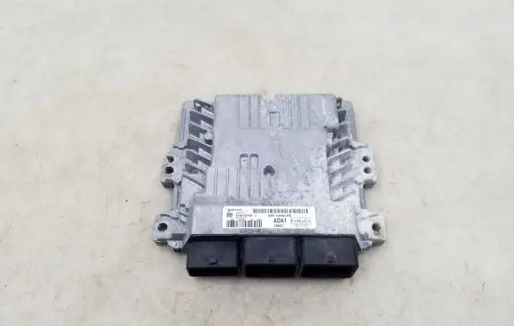 Ford Focus Engine control unit/module BV6112A650DFB