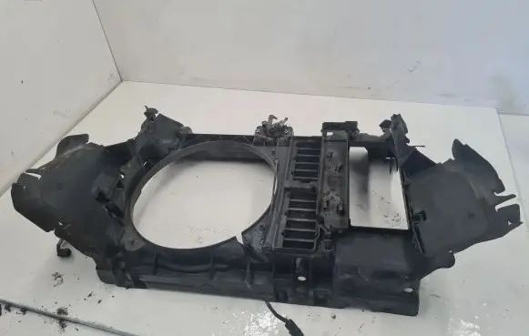 Citroen C5 Radiator support slam panel