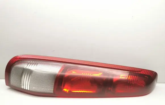 Nissan X-Trail T30 Rear/tail lights B46L