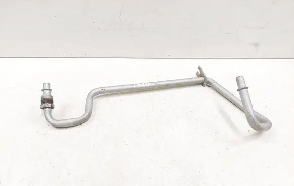 Gearbox oil cooler pipe/hose