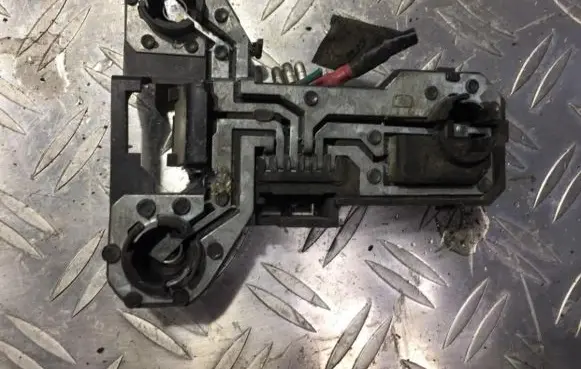 Renault Scenic I Tail light bulb cover holder 5831