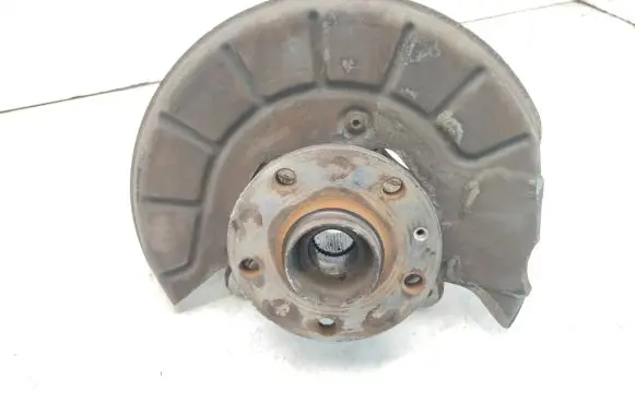 Volkswagen Golf Plus Front wheel hub spindle knuckle
